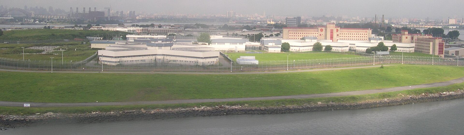 Aerial view of the Rikers Island jail complex