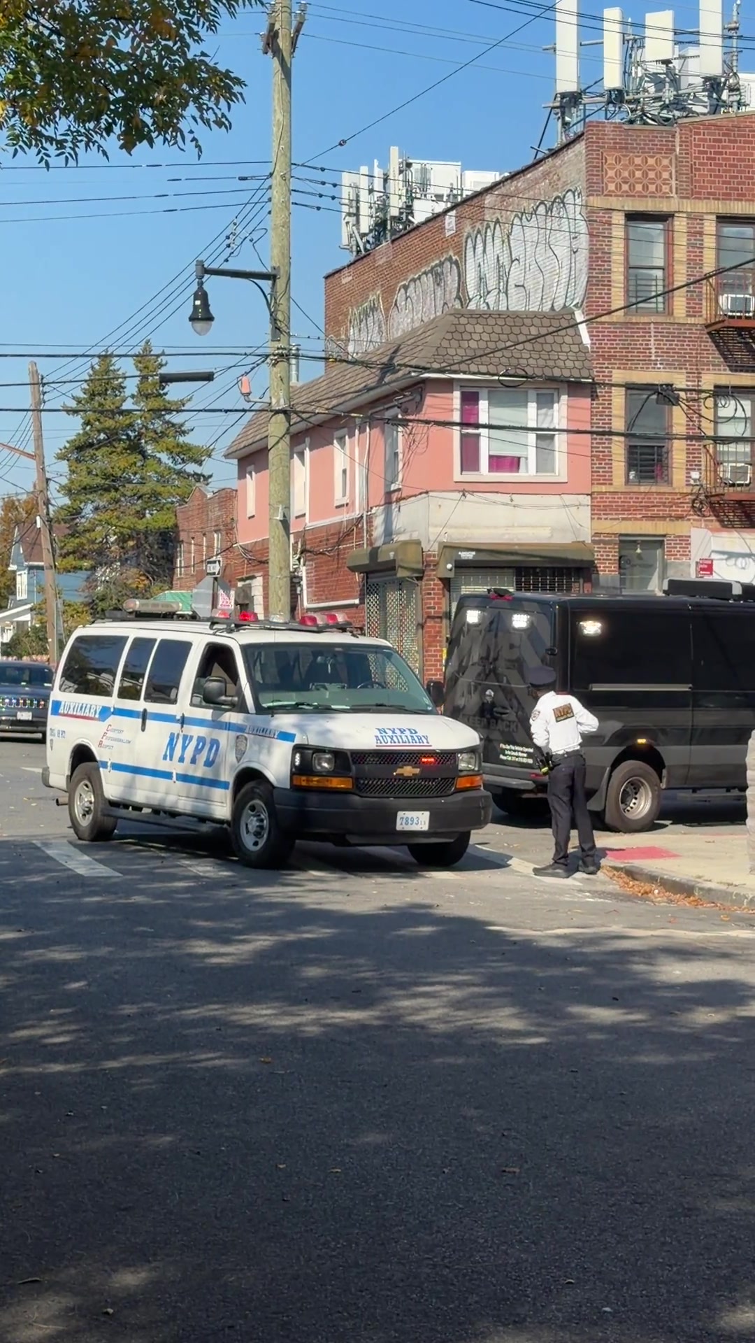 Police investigate death in Canarsie after body found near Avenue L